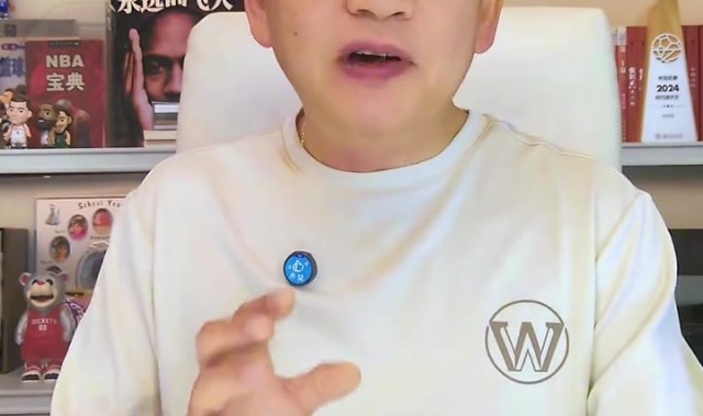 苏群：勇士想搞浓眉要动追巴 若独行侠不给顶薪&amp;勇士是浓眉好去处