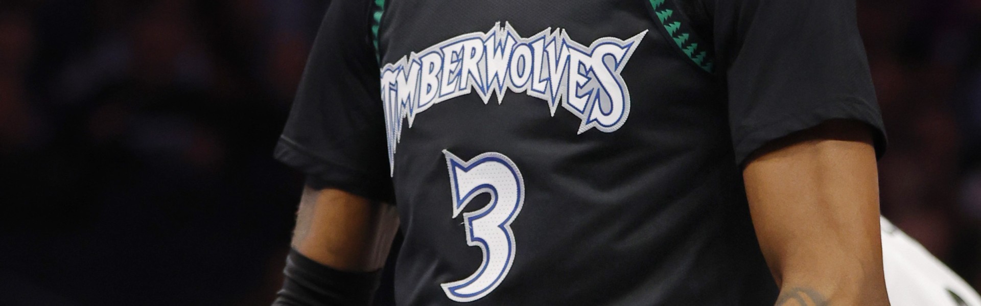 填满数据栏！麦克丹尼尔斯16投7中&amp;罚球2中2得18分6板6助1断1帽