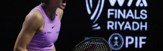 开云登录-郑钦文今年实现多项突破 李娜后第二人实至名归