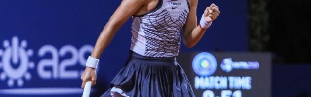 郑钦文从“小”做起 新教练能否带来WTA巡回赛首冠？