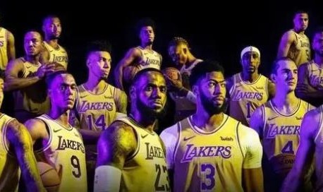 2020夺冠阵容仅剩詹眉 湖人犯错太多还能弥补吗？