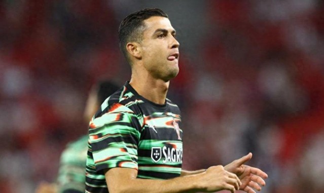 C罗拒绝与索博斯洛伊交换球衣？真相并非如此