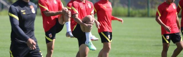 重庆队退出引发连锁反应 国字号或放弃今年联赛