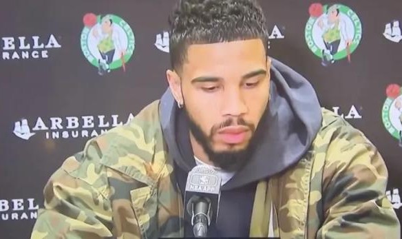 开云官网-末节葬送22分领先优势！绿军再犯老毛病结束11连胜