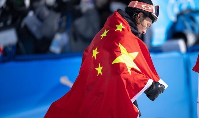 苏翊鸣坡面障碍摘银创造历史 争议判罚？大气回应！